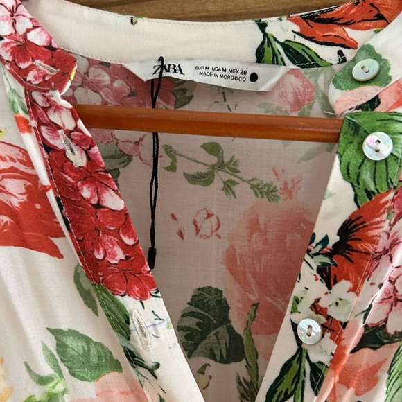 Zara floral lightweight maxi dress buttons up the front - Picture 3 of 3